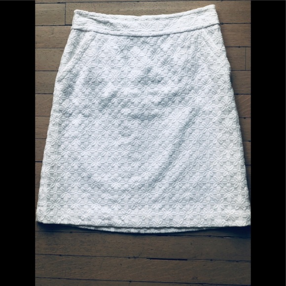 Banana Republic Dresses & Skirts - White Banana Republic Skirt Banana Republic Dresses & Skirts - White Banana Republic Skirt